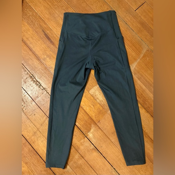 Girlfriend Collective Compressive High Rise Leggings - Picture 3 of 5